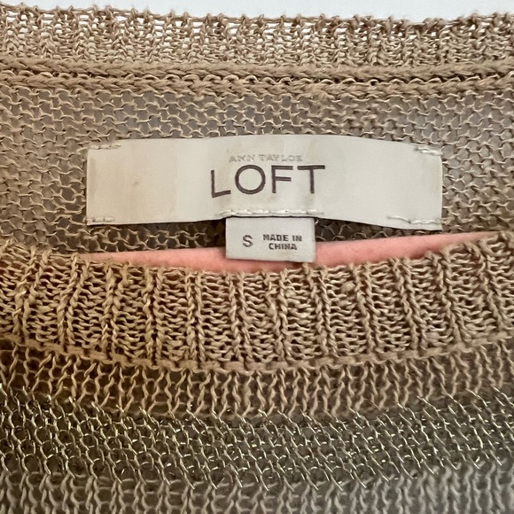 LOFT Neutral & Metallic Gold Striped Mesh Stitch Long Sleeve Sweater - Picture 4 of 4